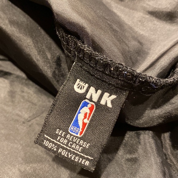 UNK Boston Celtics NBA Gray and Black Medium Zip Up Jacket - Picture 17 of 17